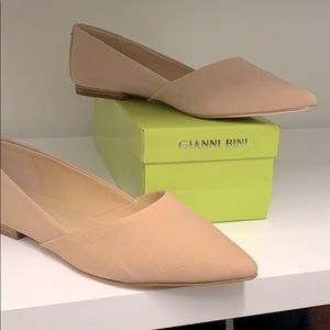 Gianni Bini flats - never worn!